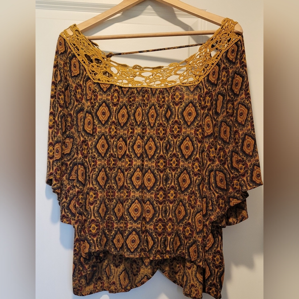 Size Medium Gimmicks Hippie Boho Blouse With Crocheted Neckline